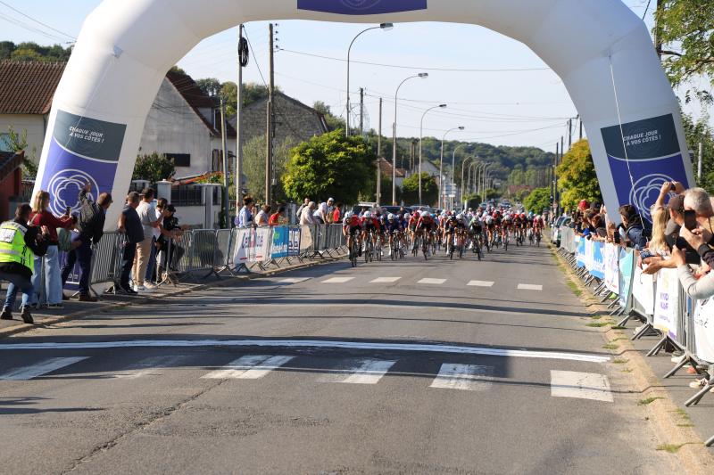 Grand-prix-cycliste-de-nogent1509-24IMG7723resultat